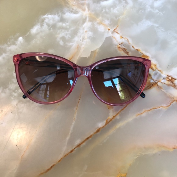 Gucci Sunglasses - Picture 3 of 5